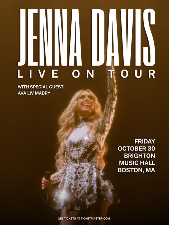 Jenna Davis live on tour
