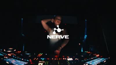 Last time out with @emibaz_ 💚 She's back to headline Nerve this Friday, this time with @__aqua__x.