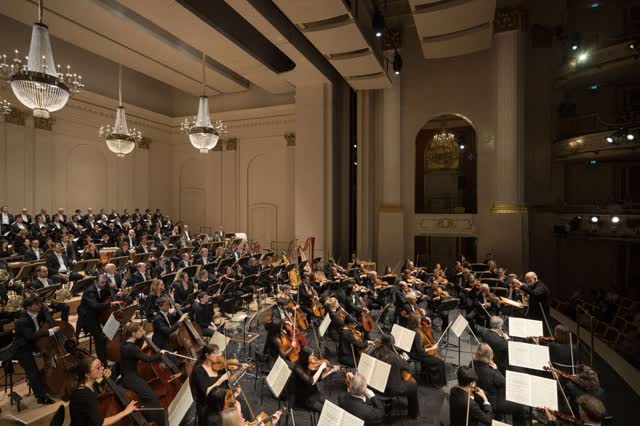 Symphoniekonzert: Mendelssohn Violin Concerto & Ravel Daphnis et Chloé