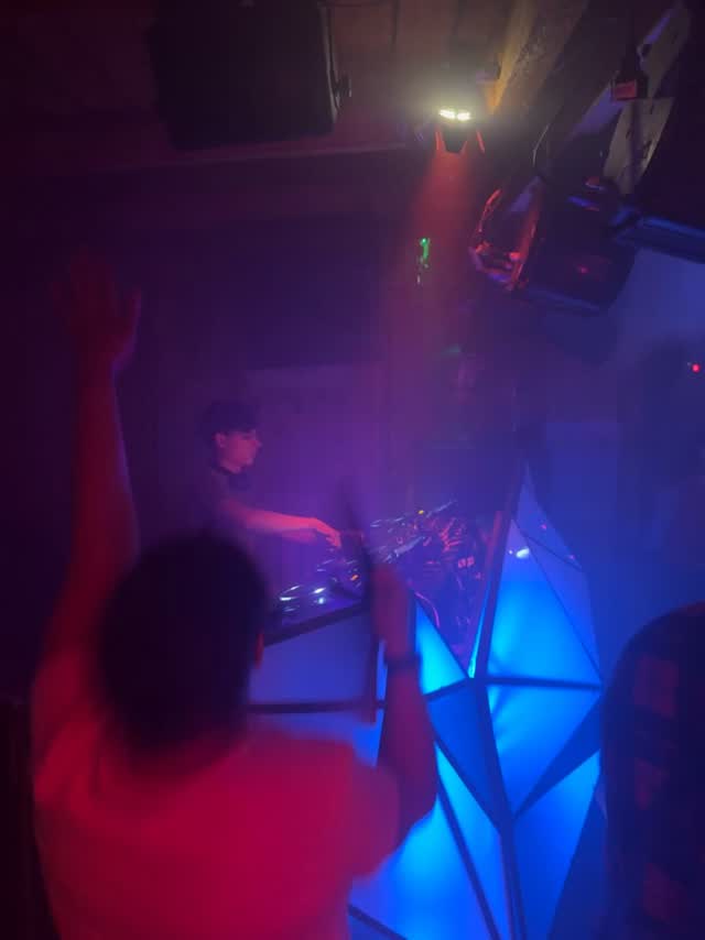 HMWL Label Night